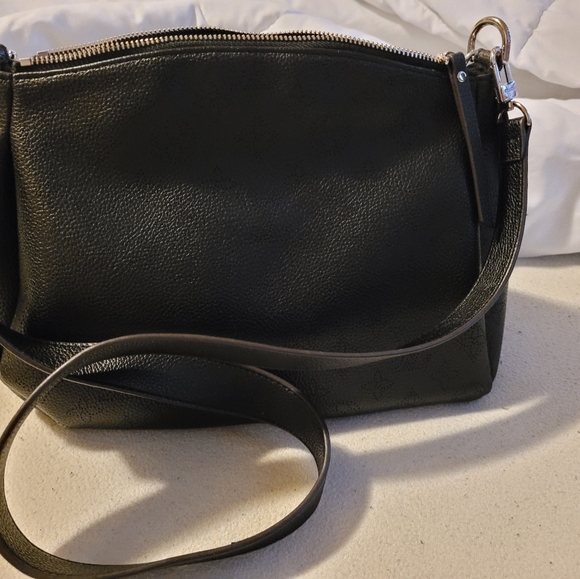 LOUIS VUITTON black Mahina leather BABYLONE CHAIN BB Shoulder Bag - Picture 9 of 10